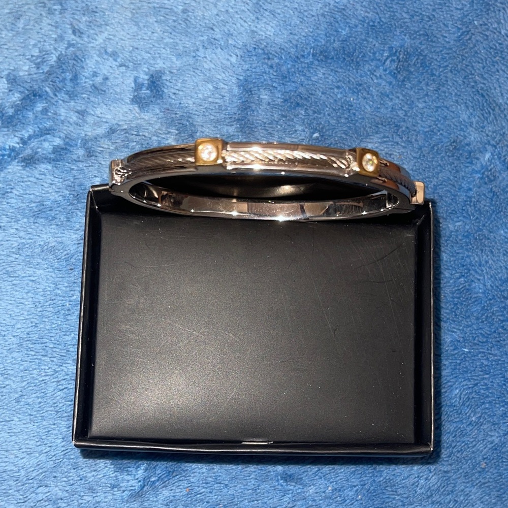 🛍️3/$20 - Avon Stainless Steel Always Elegant Silver and Gold Bangle Bracelet